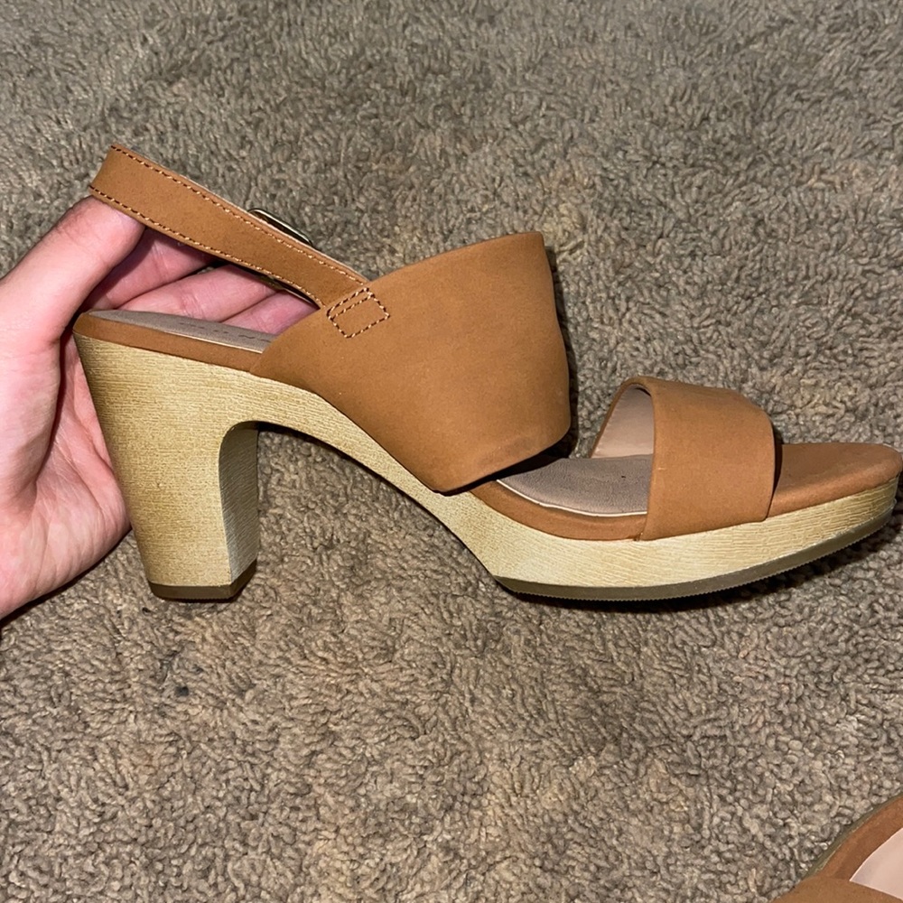Never worn old navy heels